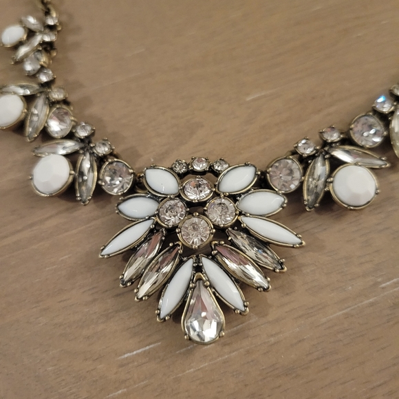 Loft Necklaces - Picture 3 of 7